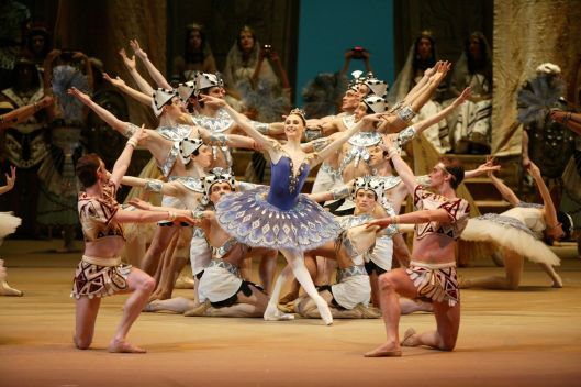 Bolshoi_Ballet_Pharaohs_Daughter
